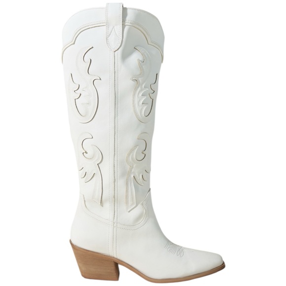 Mi.iM Ivory Heeled Boots with Embroidery - Picture 2 of 3
